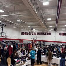 students shopping at prom project 
